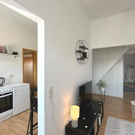 Apartment-best Location!